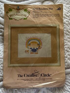 Vintage The Creative Circle "Rainbow Day" Embroidery Stitch Kit - Rainbow Colors